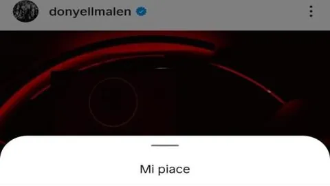 《英超劲旅莱斯特城曾瞄准韩国新星李东炅，球员忠诚坚守，转会传闻终成空》